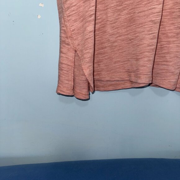 Free People Sexy but Feminine Tee in Pink**End of Summer discount! - Picture 5 of 5